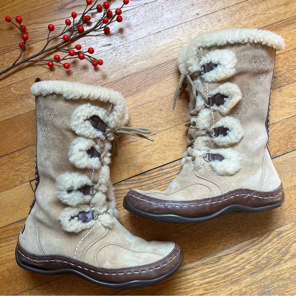 THE NORTH FACE Tan Shearling Trimmed Winter Boots